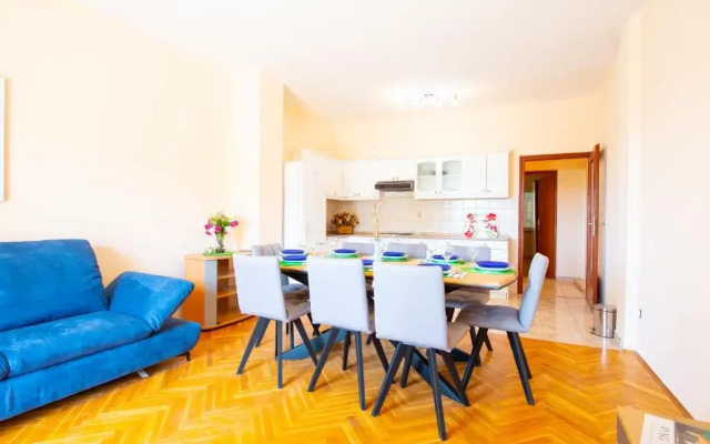Apartments Facini
