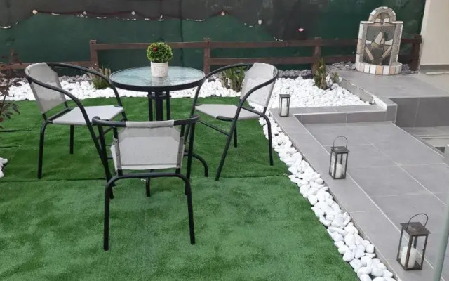 Stathoris Deluxe Studio