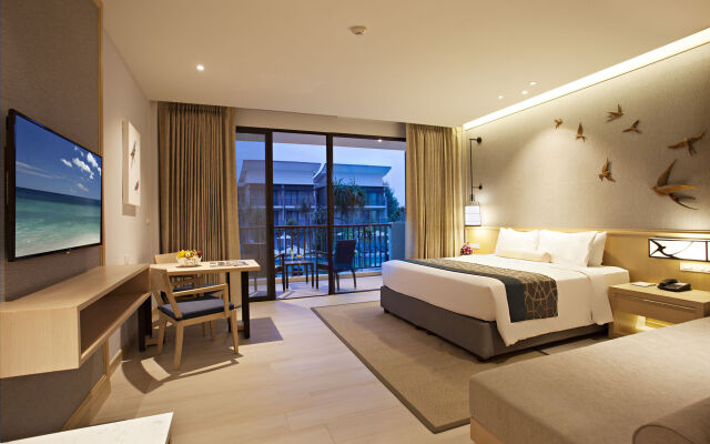 Le Meridien Khao Lak Resort & Spa