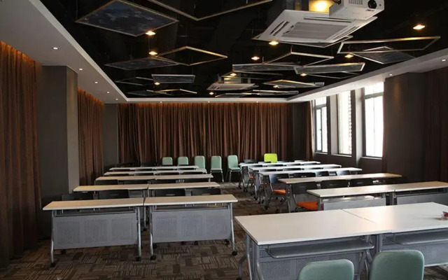 Fx Hotel Shanghai At Liuying Road