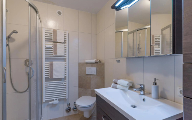 Apartment Sunnyside Premium by Alpine Host Helpers