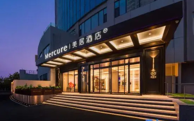 Mercure Qingdao Zhanqiao Seaview Hotel