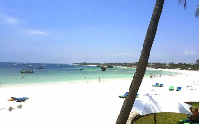 Blue Bay Village