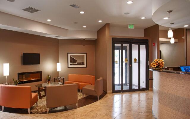 Best Western University Inn At Valparaiso