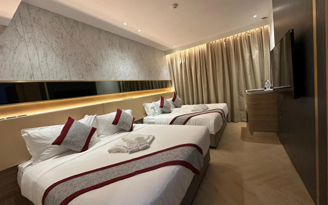 Grand City Hotel