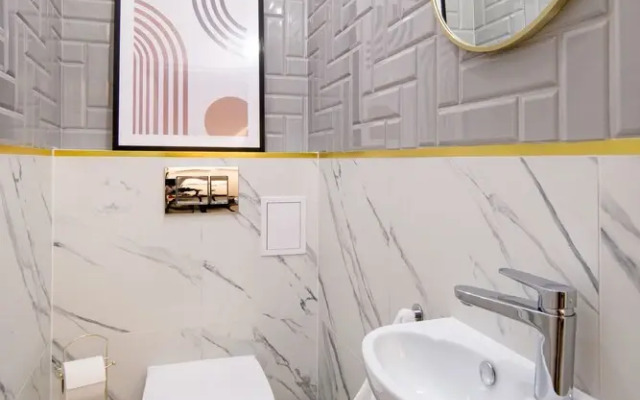 Wawelove Spacious 3 Bedroom Apartment