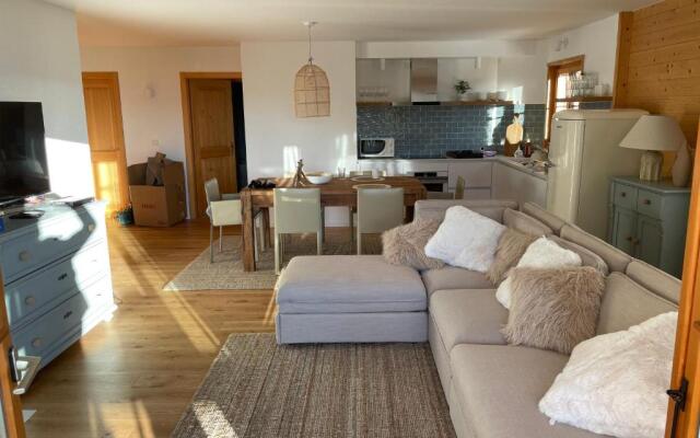 Apartment with stunning view!