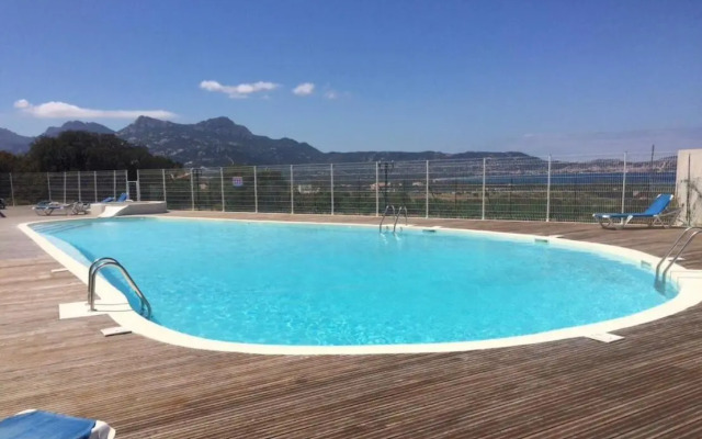 Appartamento Mirella con piscina Lumio