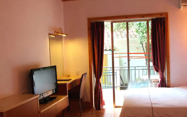 Taoyuan Mountain Villa