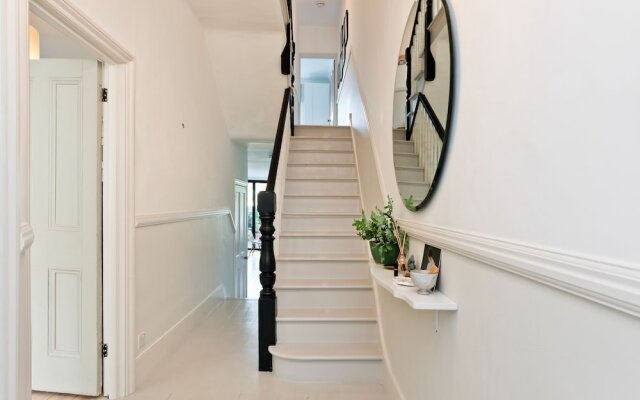 Interior Designed House With Garden in North West London by Underthedoormat