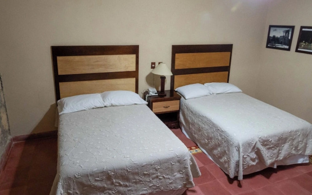 Hotel Zapata Linares