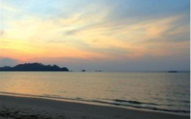 Heaven Beach Eco resort & Art