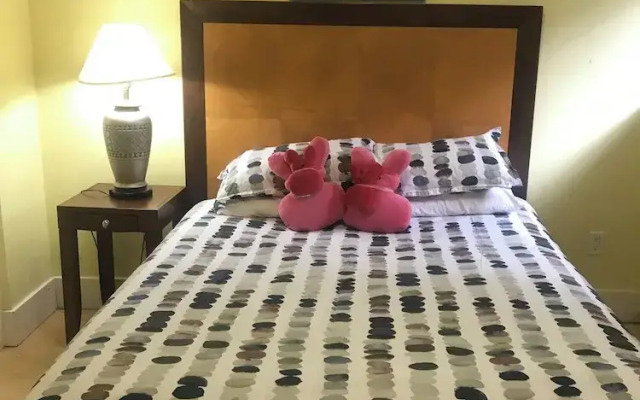 West Broadway guesthouse