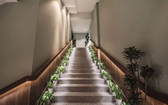 Crossing E-sports Hotel (Wenzhou Fortune Center Wendi Road)