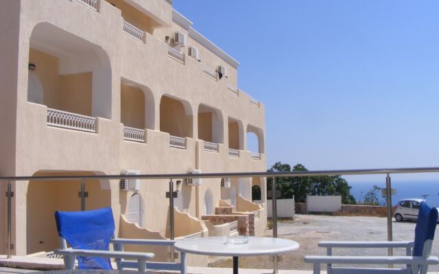 Fira Calm Hotel