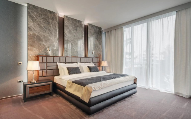 Sky Blue Hotel & Spa