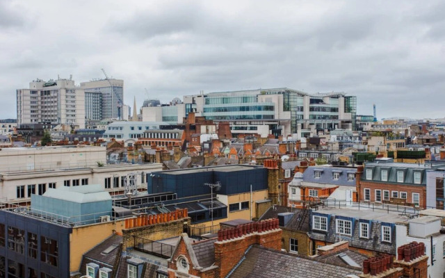 Fantastic Central Apartment With Balcony in Fitzrovia