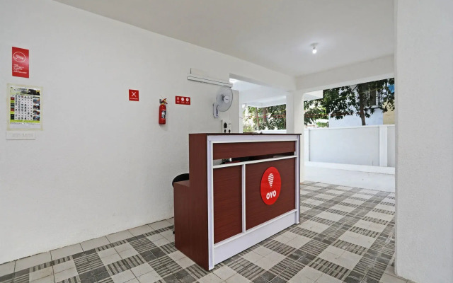 OYO 11742 Hotel Aakiyo Rooms