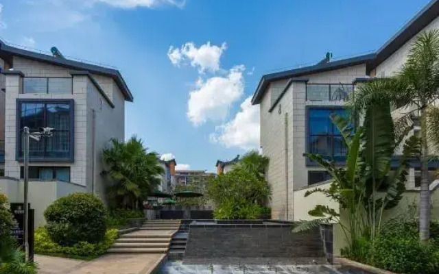Sanya Haitang Bay Chasing Haiting Pool Holiday House