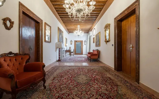Vivaldi Suite Apt 2 in Venecia