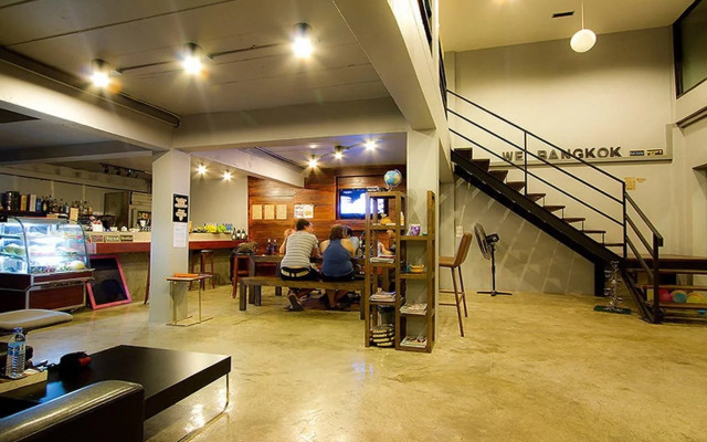 We Bangkok Hostel