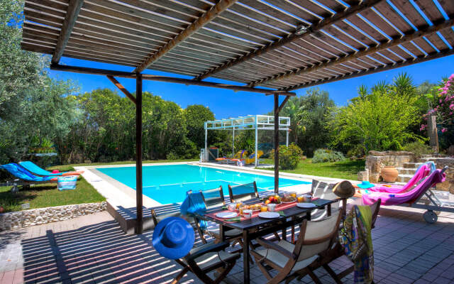 Villa Liostasi with private swimming pool