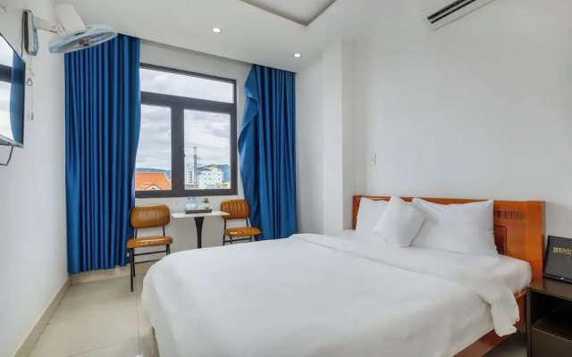 Saluton Hotel