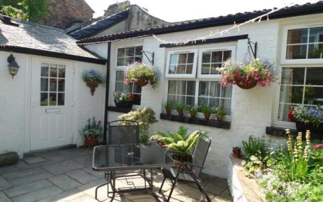 Courtyard Cottage