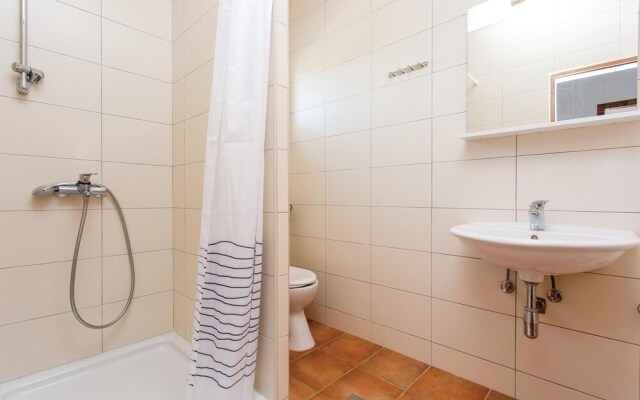 Beautiful Home in Punat With Wifi and 3 Bedrooms