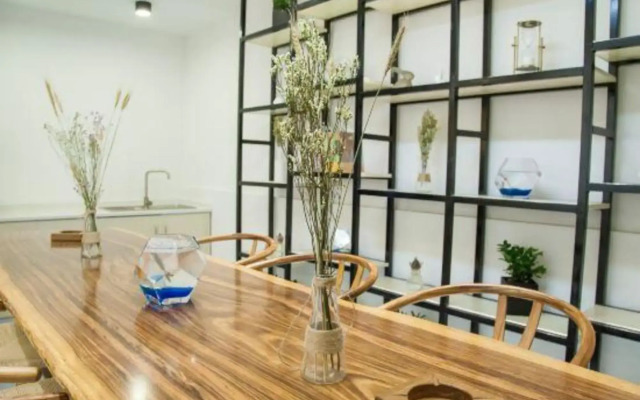 Youmihaoyoung Hotel (Wulingge Pedestrian Street)