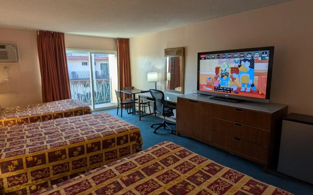 Royal Century Hotel