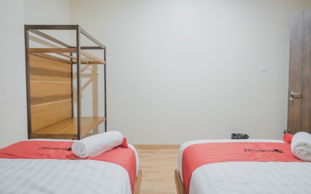 RedDoorz Plus near Soekarno Hatta Airport 2