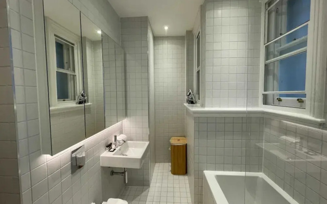 Central 1 Bedroom Apartment in Farringdon
