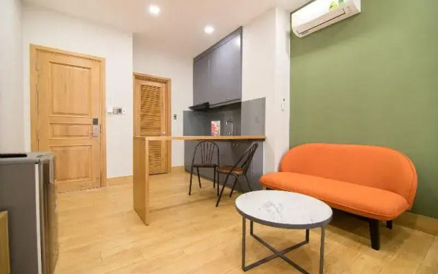 Reddoorz Plus Near Cau Ong Lanh