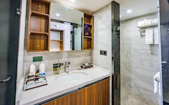 Shining Star Health Apartment Hotel