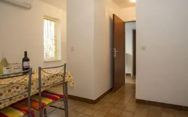 Apartments Miro 1184