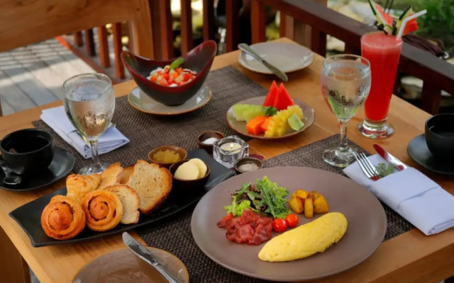 Manah Shanti Suites