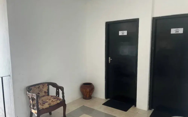 Ramlyn Guesthouse & Restaurant