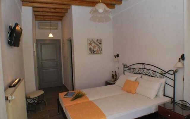 Myrto Hotel & Bungalows
