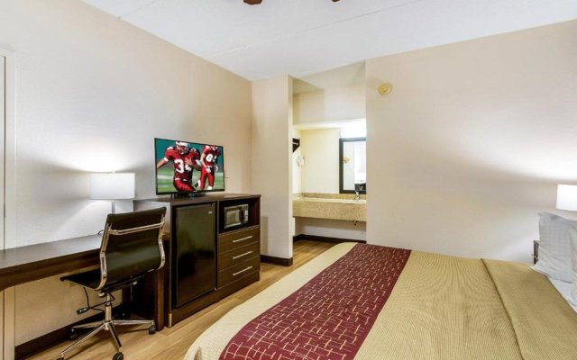 Red Roof Inn & Suites Statesboro - University