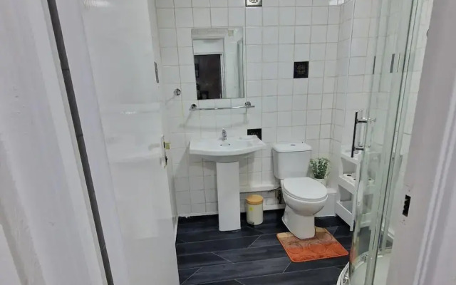 Edgbaston Birmingham Apartment