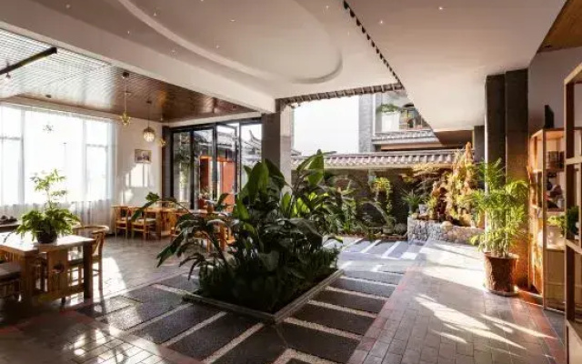 Yuetu Yiyun Guesthouse
