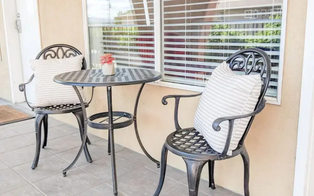 Desert Surfside Waterfront Accommodations
