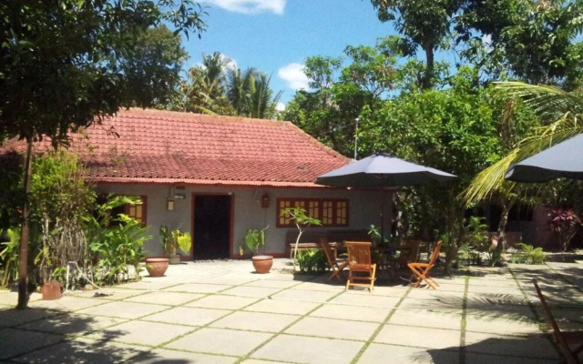 Omah Nggunung Cafe & Homestay