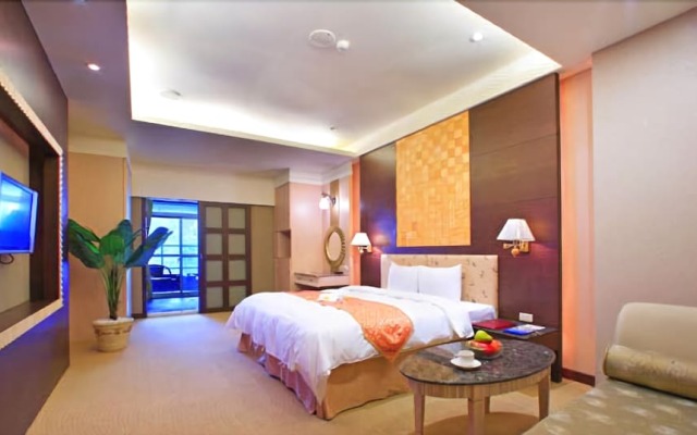 Li Chih Thanl Thuei Hot Spring & Resort