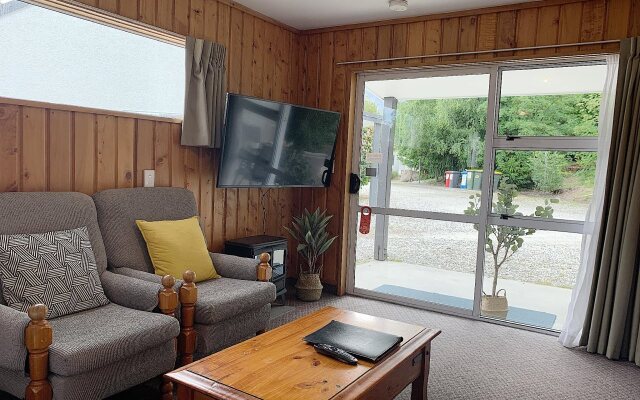 Archway Motel & Chalets