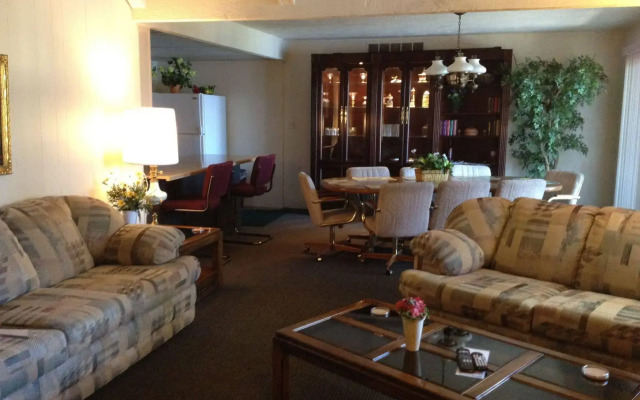 Summerset Inn Resort