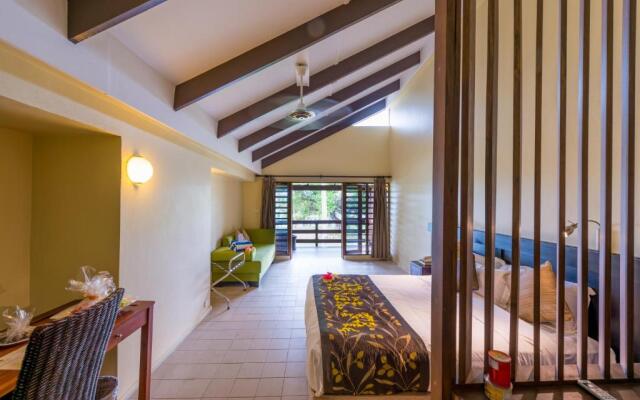Mana Island Resort & Spa