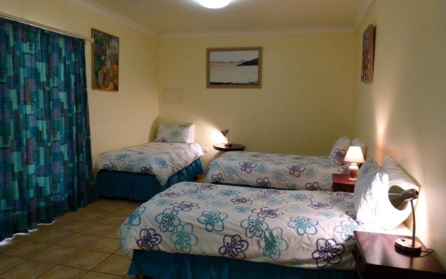 Bushland Cottages and Lodge – Guest Rooms – Yungaburra