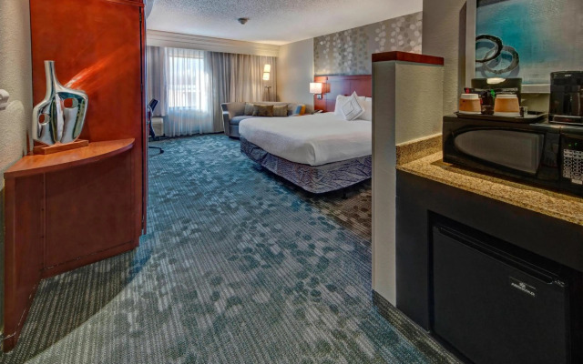 Courtyard by Marriott Alexandria